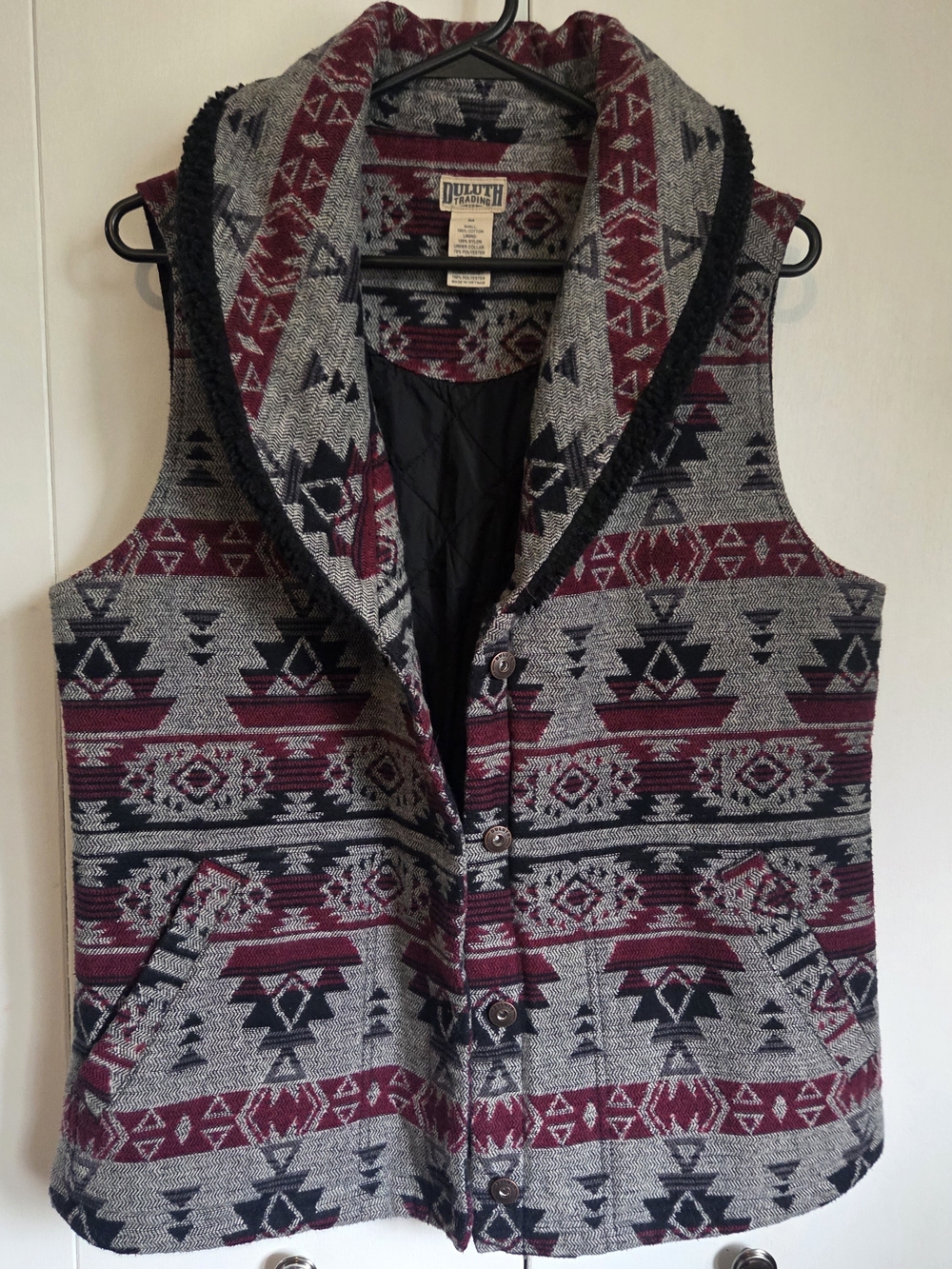 Duluth Trading Co Women's Sherpa Festivest Aztec Southwestern Button Vest